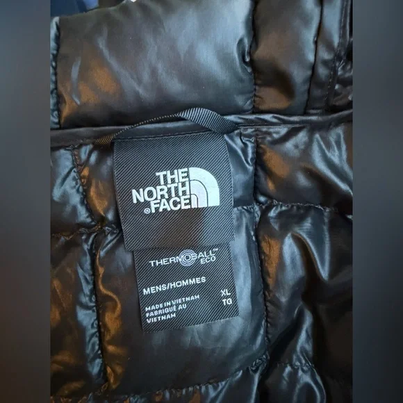 New Mens The North Face Black Eco Thermoball Full Zip Jacket Coat Puffer Matte - Picture 12 of 12